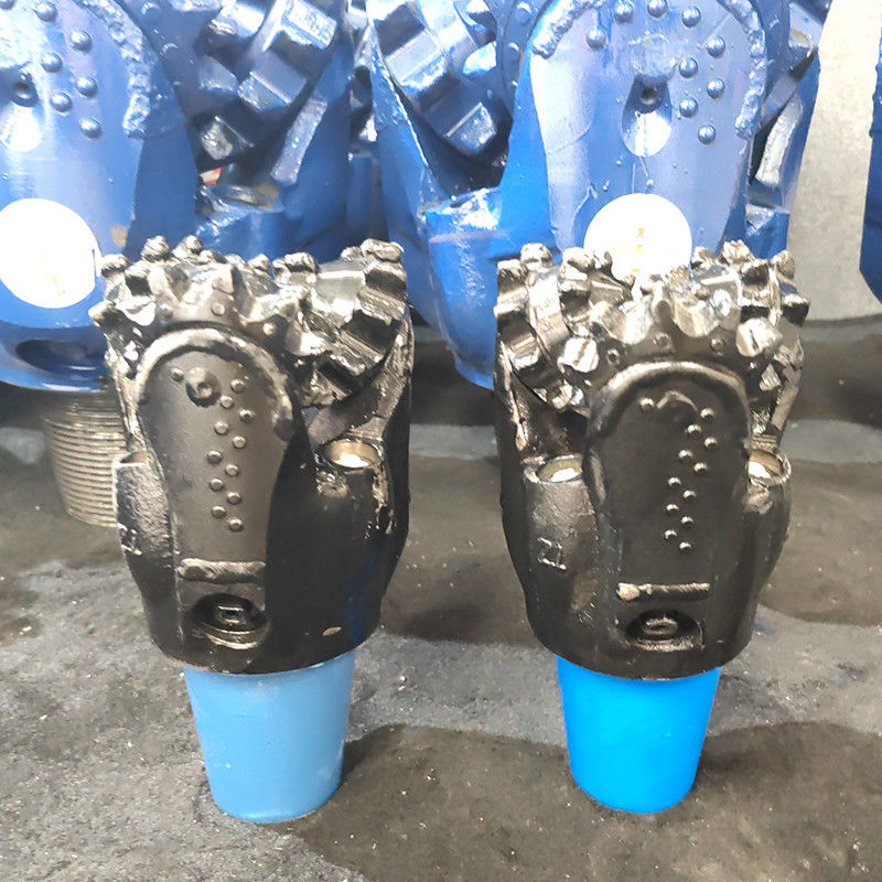 6 1/2 (165.1) Foratura per denti di mulino personalizzata Alta resistenza alla compressione per formazioni dure medie