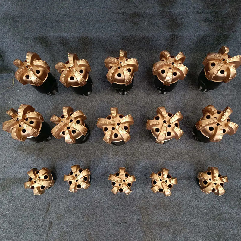 9 5/8 (244,5 mm) Matrice Policristallino Diamante Foratura Bits 6 5/8 API PDC Core Bit Soft To Hard