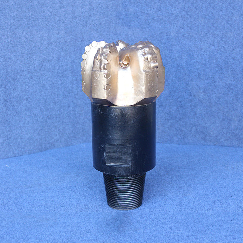 8 1/4 (209,6 mm) Perforazione per petrolio PDC con bassa abrasività ISO9001