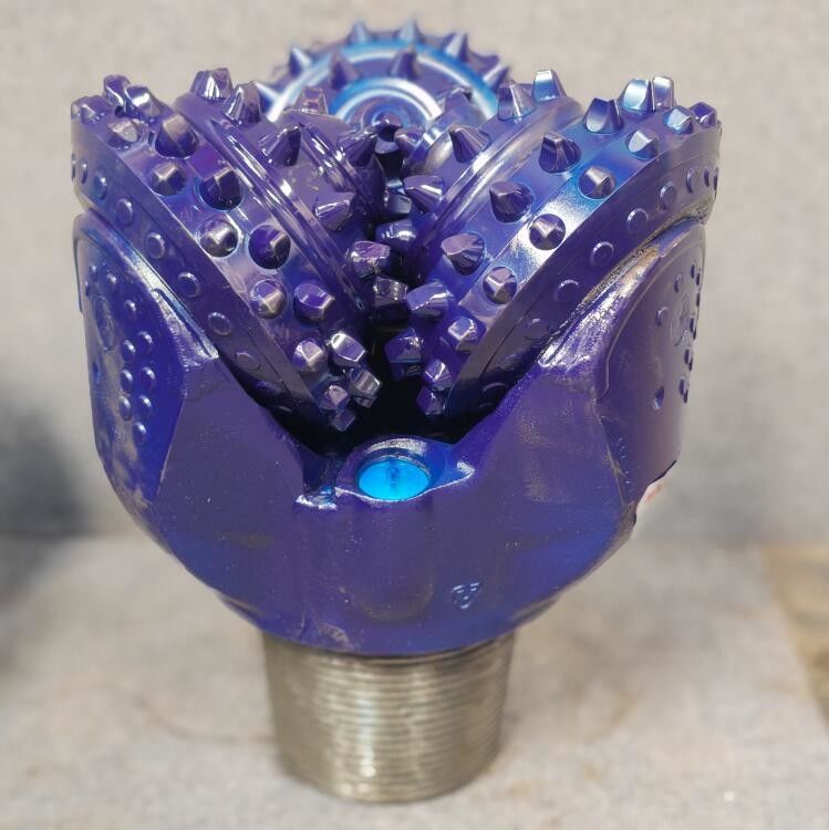 Standard API marchio Kingdream Tricone Roller Cone Bits per la perforazione di pozzi di petrolio e gas