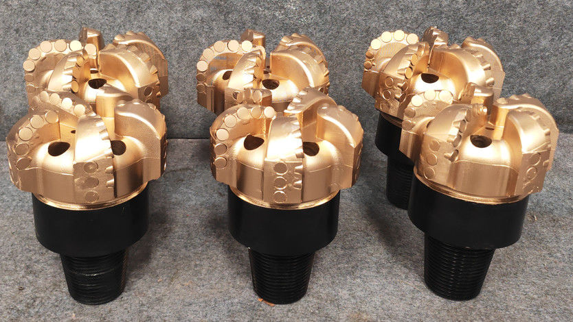 PPDC Perforazione Bit 102mm API 2 3/8 Reg Diamante Composito Tre Wing Arc Angolo Perforazione Bit Non Core Perforazione