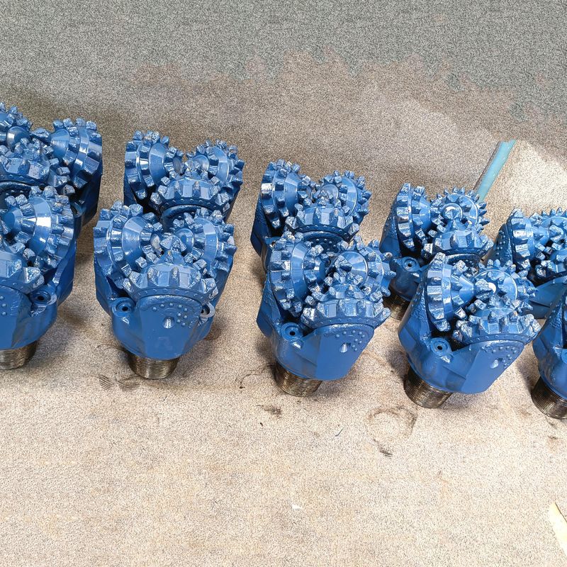 Tipo di dente Fresciatore di denti Fresciatore di denti con cuscinetto a rulli IADC 117/127/217