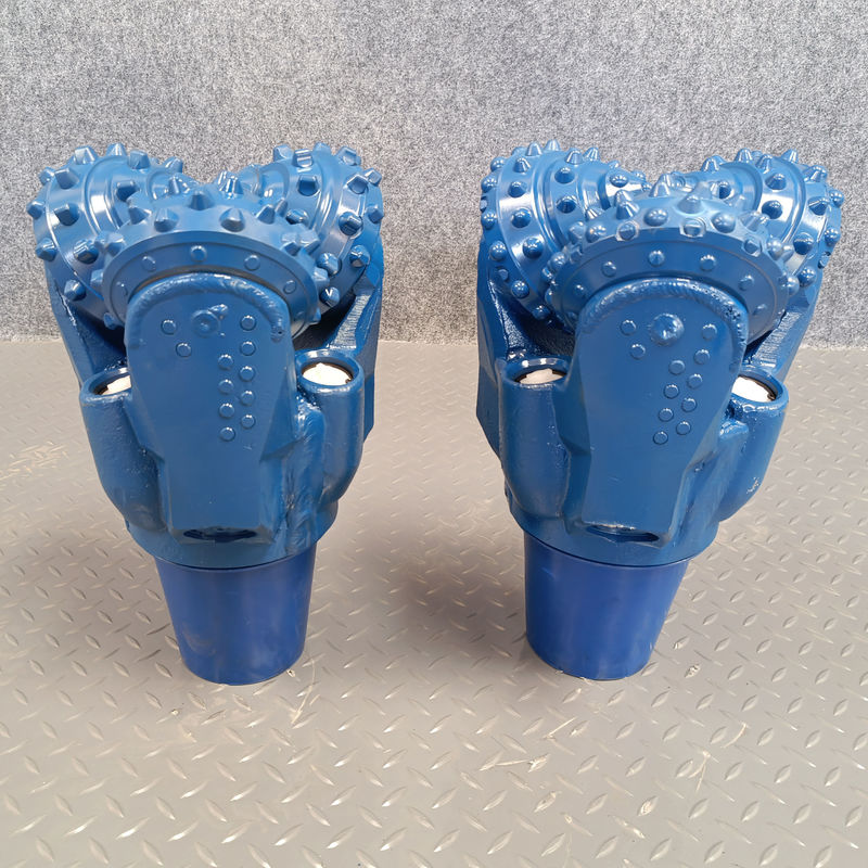 Tricone Bit con connessione rotativa API certificato Rock Drill Miniera di trivellazione strumento di trivellazione forgiato