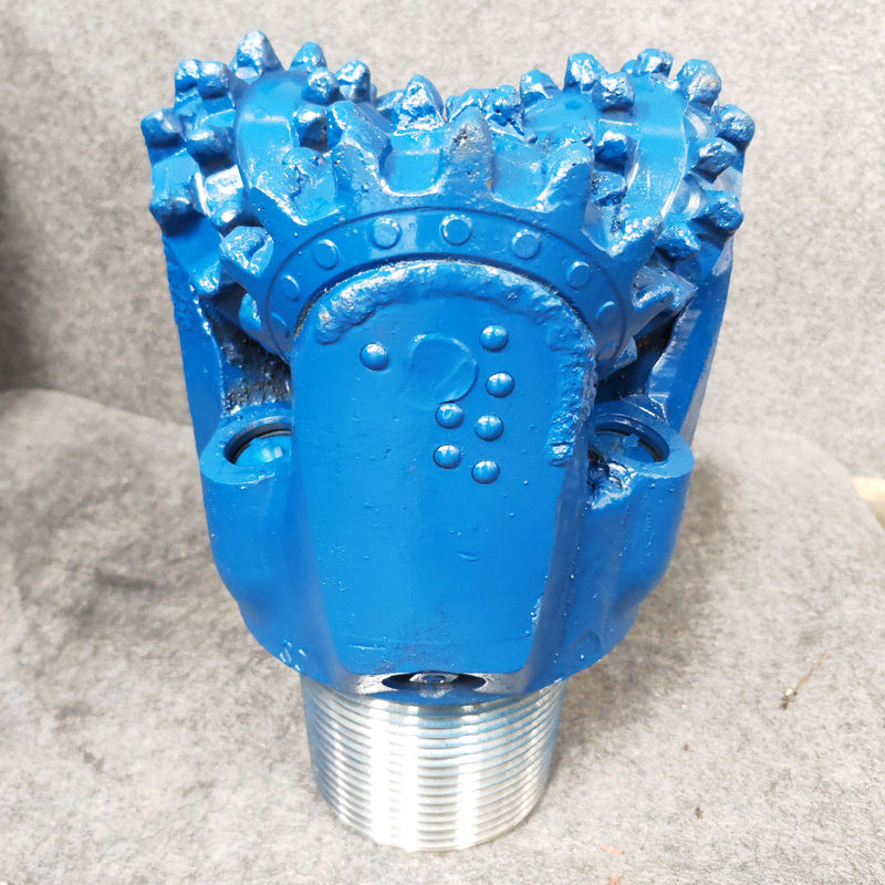117-mm rotolo a rotolo a cuscinetto con tre denti a carburo a cono e sigillo di gomma