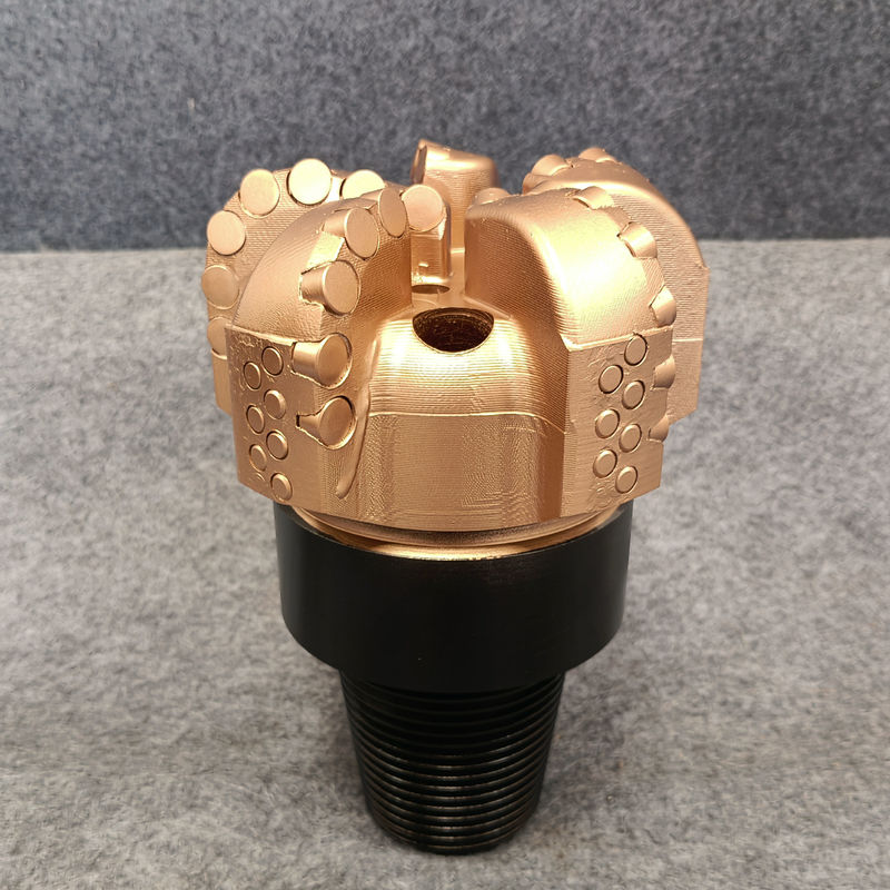 Corpo di bit PDC con tagliatori PDC e connessione API per la perforazione di pozzi d'acqua