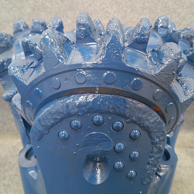 Punta da trapano tricono con cuscinetti a rulli / a sfera per pozzi d'acqua e perforazione di roccia durevoli