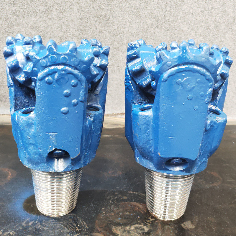 Three-Cone Milled Tooth Drill Bit with 1 Year Warranty and Customizable Size for High Compressive Strength